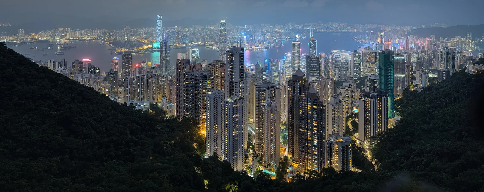 香港维多利亚港城市天际线